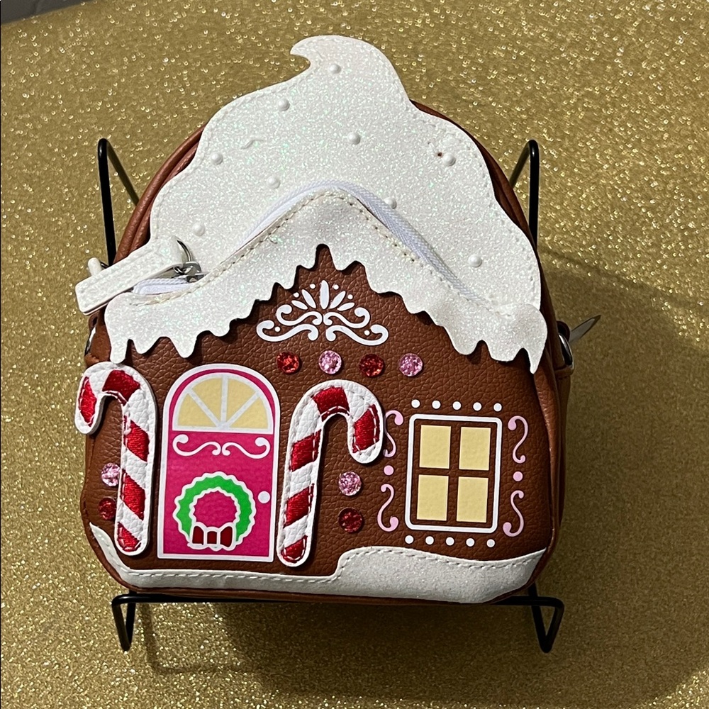 NWT Bath & Body Works Gingerbread House Holiday Bag with Shoulder Strap